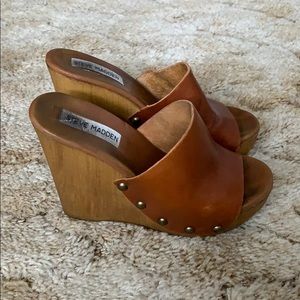 Steve Madden cherr wedges